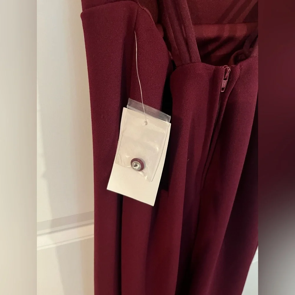 B. Darlin Burgundy Formal Halter Maxi Dress- Size 1/2 - Picture 5 of 6